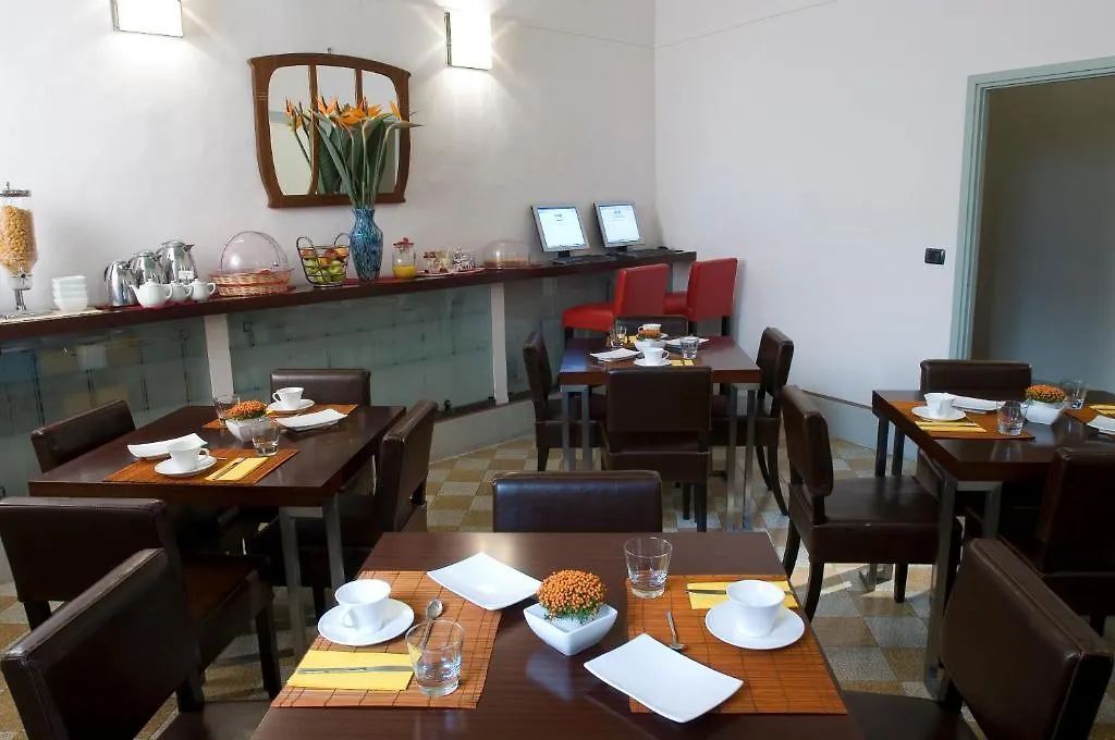 Casa Rovai Guest House Флоренция Италия